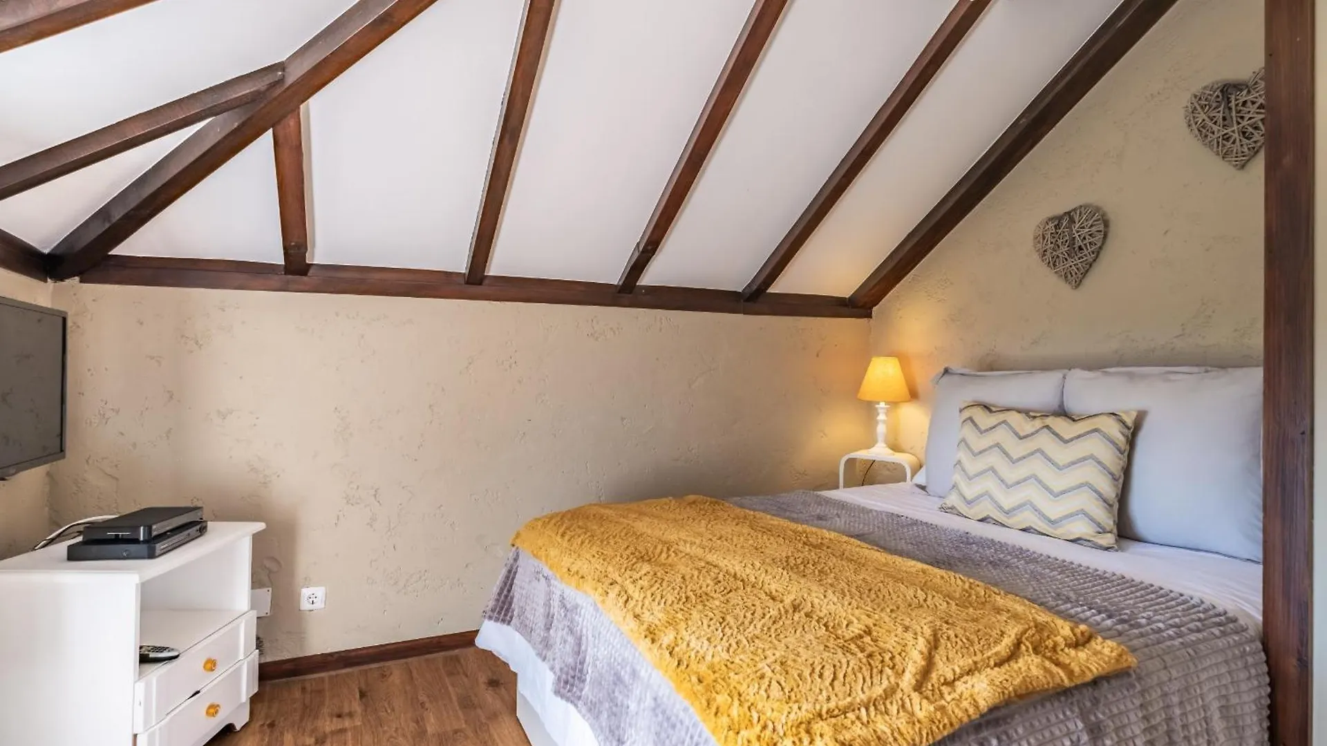בית נופש סנטנה Sao Jorge Cottage - By Wehost פורטוגל